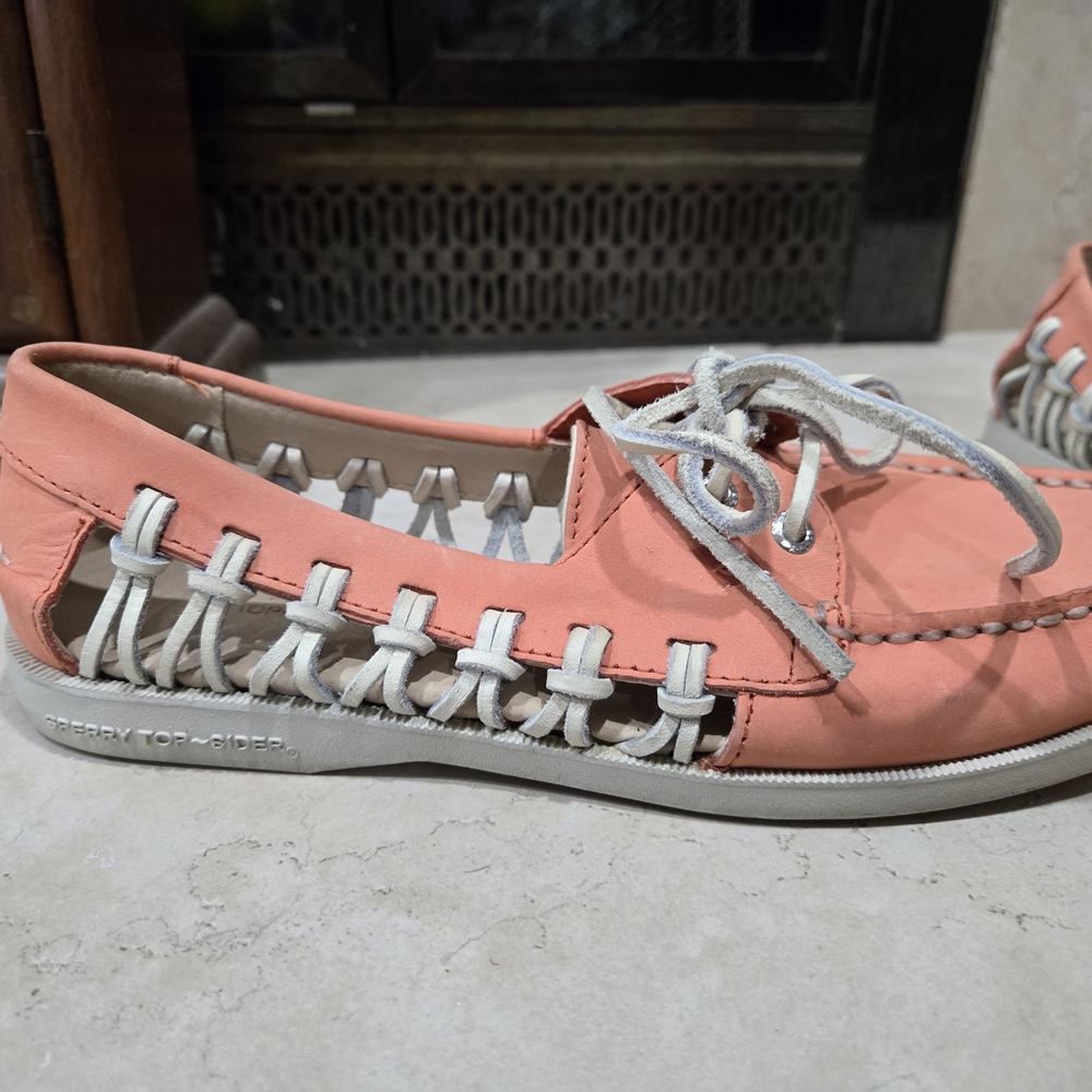 Sperry Topsider- Style STS95546-Size 7 - Picture 2 of 4